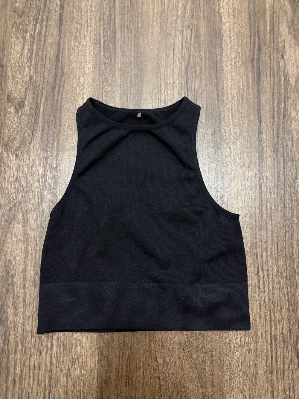 Small Dynamite athletic crop